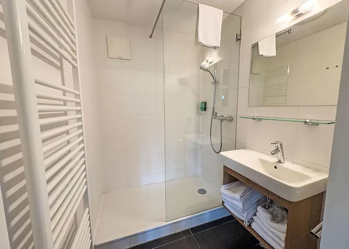 Appartement Oskar - 4 By Interhome